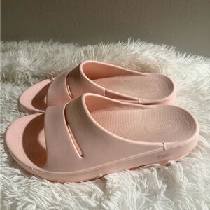 OOFOS Pink Slide Sandals Women Size 10